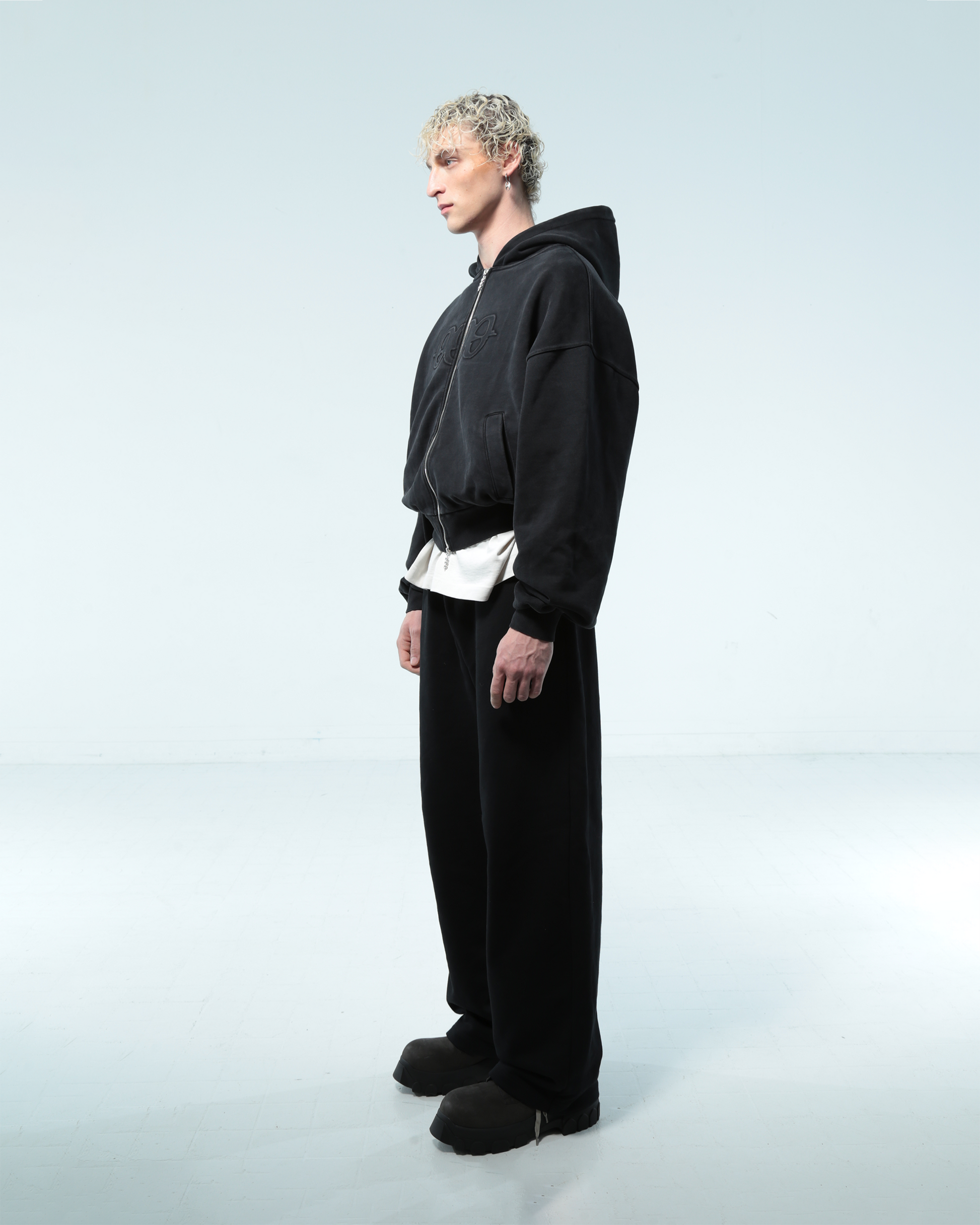 OOO Pants - NOLOGO